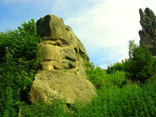 Урицкие скалы. Тустань