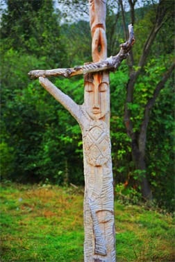 Урицкие скалы. Тустань